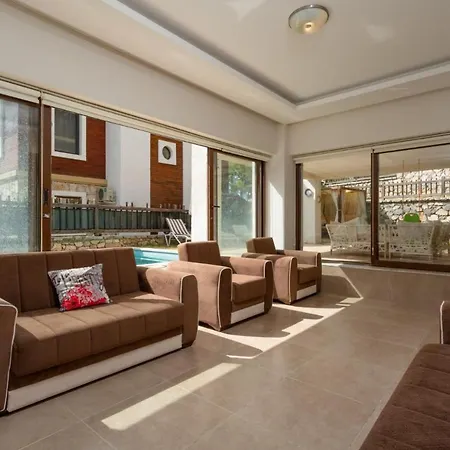 Deniz Ve Orman Manzarali 4+2 Almina فيلة *